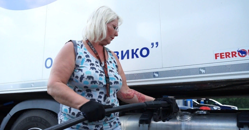 девушка дальнобойщица